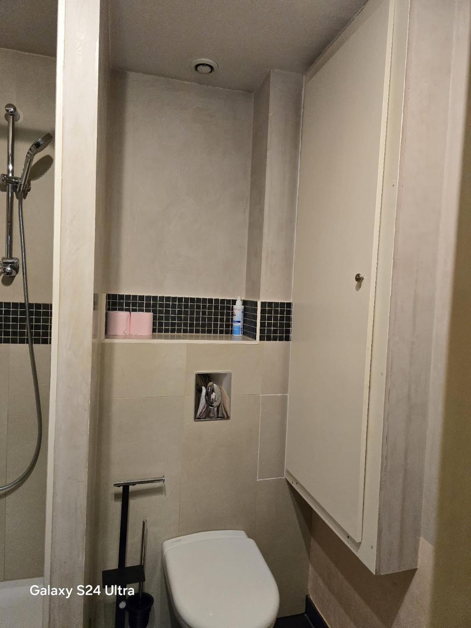 Chambre Privative Au Rez De Jardin Dans Villa 라왕트제노 외부 사진